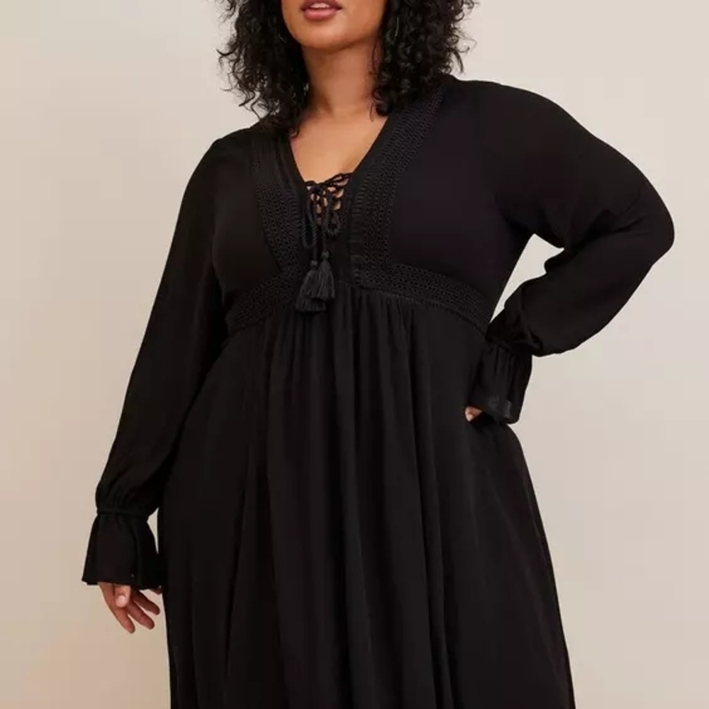 Torrid Black Gauze Lace Dress – V Neck Long Blouson Sleeve Boho Style Size 2 image 3
